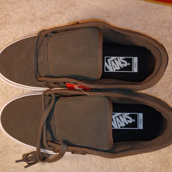 Vans Men's 7.5/Women's 9 Chukka Low Pro Olive Green/True White - Picture 8 of 12